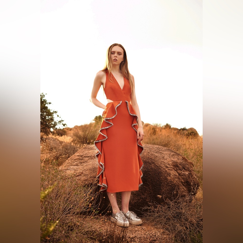 CASCADING CUTOUT MIDI DRESS - Picture 4 of 5